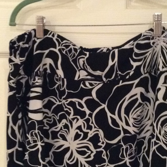 Chico’s skirt - Picture 3 of 5